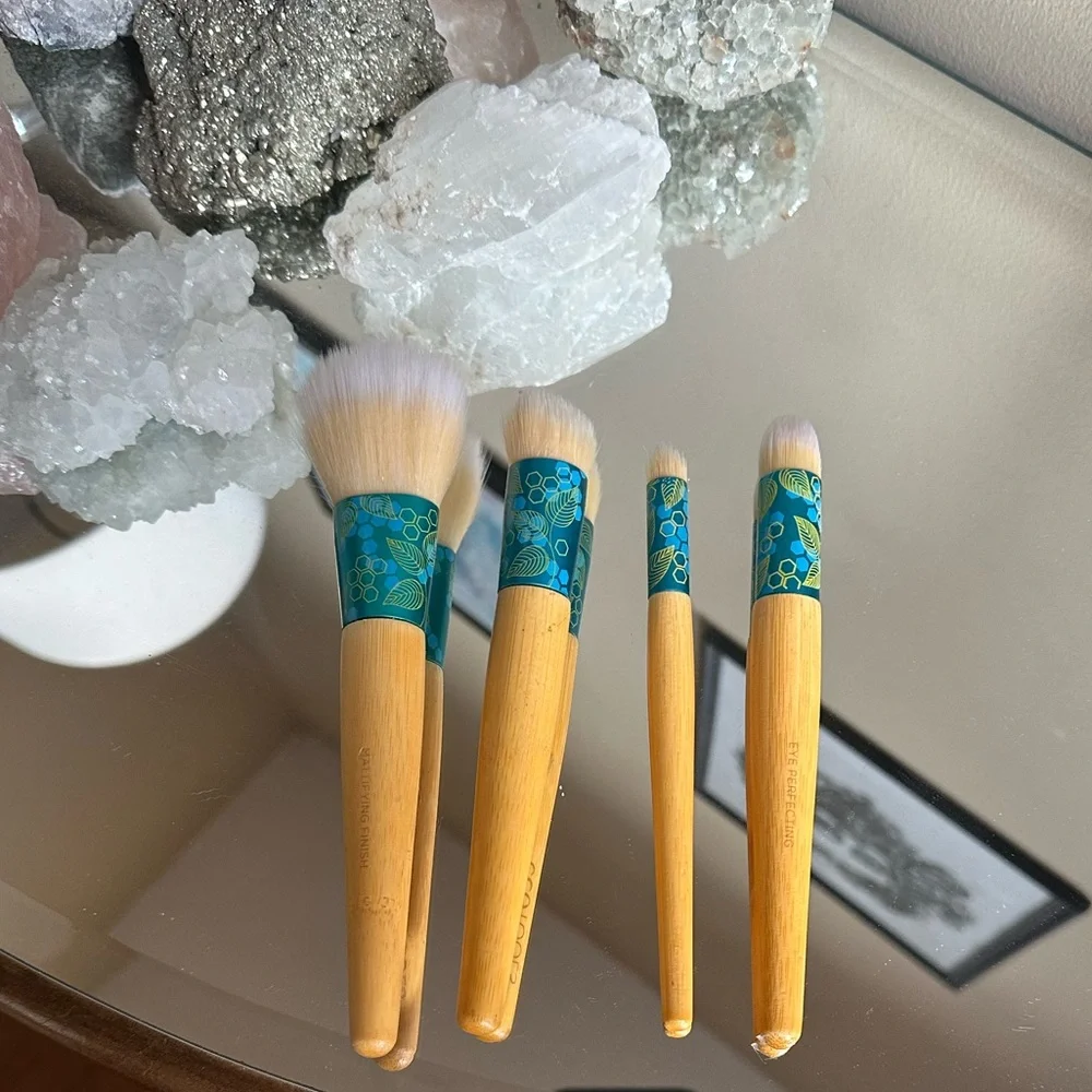 Limited Edition Ecotools Brush Set